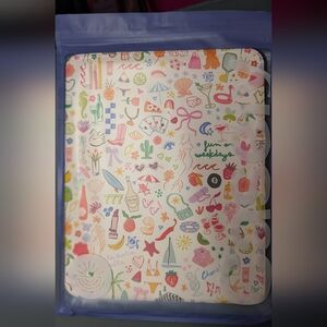 Colorful Illustrated Patterned Folio - Multicolor